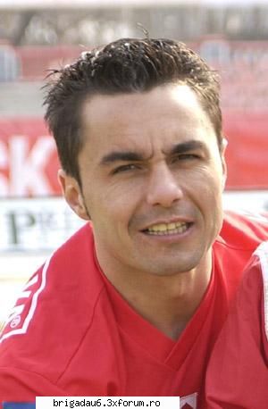 cu ce echipa tineti. - HAI DINAMOOOOOOOOOOOOOOOO yo il sustzin p - Fotbal....